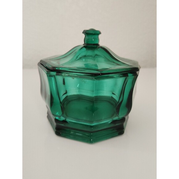 Vintage Indiana Confections Glass Candy Box Evergreen 8 Sided 5 to 6 Inch - Picture 3 of 6